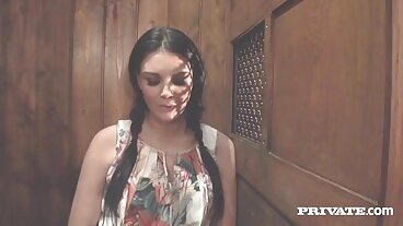 Aksi Rambut Panjang dengan Lina Luxa yang bersemangat dari Dunia Porn koleksi lucah tumblr