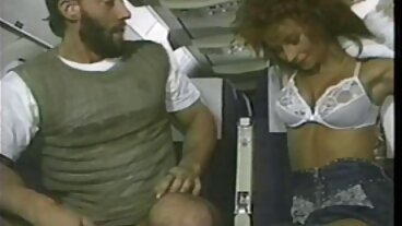 Aksi Firm Ass dengan AJ perempuan cantik melancap Applegate yang cantik dari Deep Lush