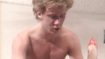 Larut perempuan gila batang melancap dengan Britney Amber, Maya Bijou dan Valentina Jewels yang cantik dari Bang Bros