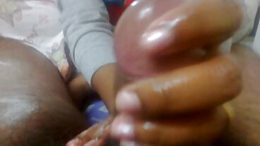 Filem Cowgirl video lucah nenek songsang dengan Lullu Gun yang miang dari LetsDoeIt