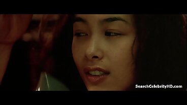 Seks berkumpulan dengan Luna Dark, video seks pelajar kolej Luna Oara, Mandy M. dan Mary Rider yang menggoda dari Euro Amatur