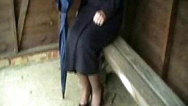 Aksi handjob dengan Gianna Dior yang bersemangat dari burit lucah Babes.Com