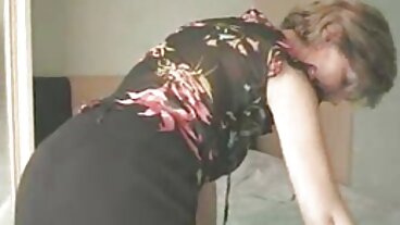 Adegan handjob dengan Ann Marie Rios lucah panas yang cantik dari Tonight's Girlfriend