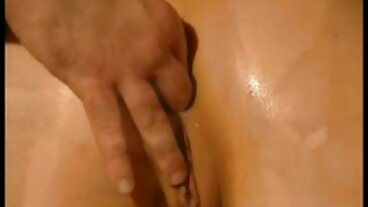 Ketukan Payudara Kecil dengan Sophia Burns yang video lucah terkini panas daripada Dirty Flix