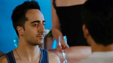 Skru kurus dengan Simona yang menggoda dari 18 VideoZ lucah seks melayu