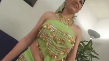 Pemandangan On The Table dengan Trillium yang hebat video lucah mat saleh daripada Mormon Girlz