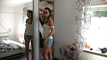 Legs On Shoulders skru dengan Veronica Valentine yang video lucah dalam kereta bersemangat dari Sensasi Baru