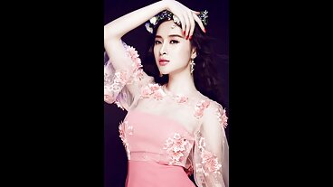 Adegan video lucah inggeris mubaligh dengan Luna Star yang menggoda dari Reality Kings